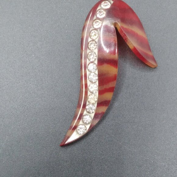 1930's Red Celluloid Rhinestone Lapel Jabot Pin with screw cap - Picture 2 of 5